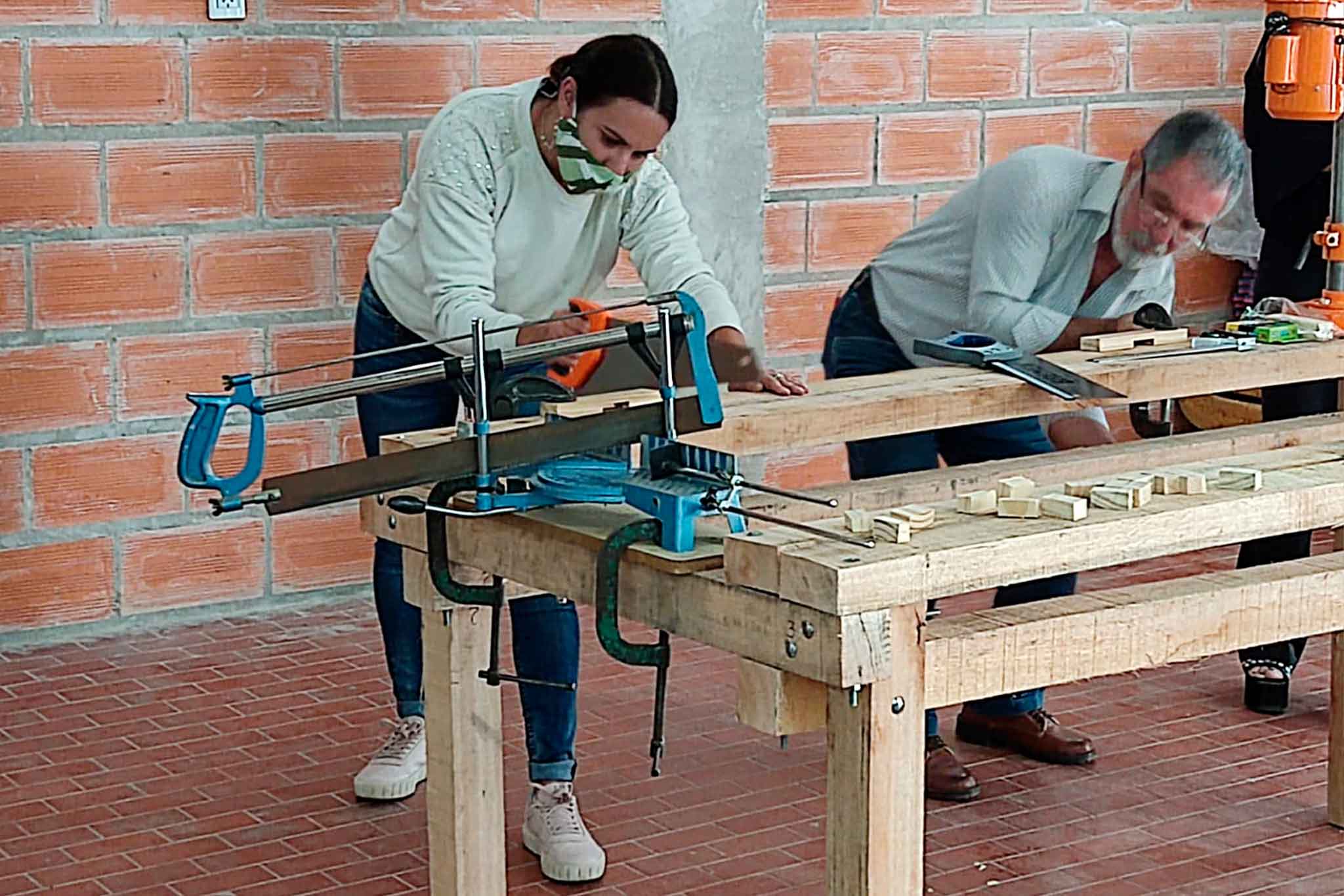 Curso de Carpintería para mujeres Espacio de Capacitación