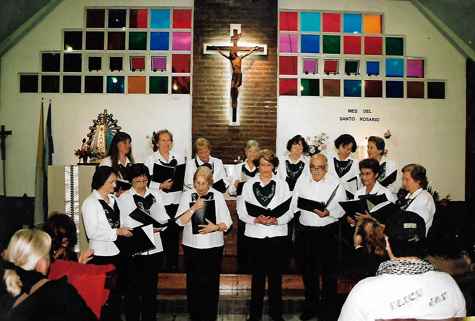 Presentación del<br>Coro de la Asociación Comisión Directiva